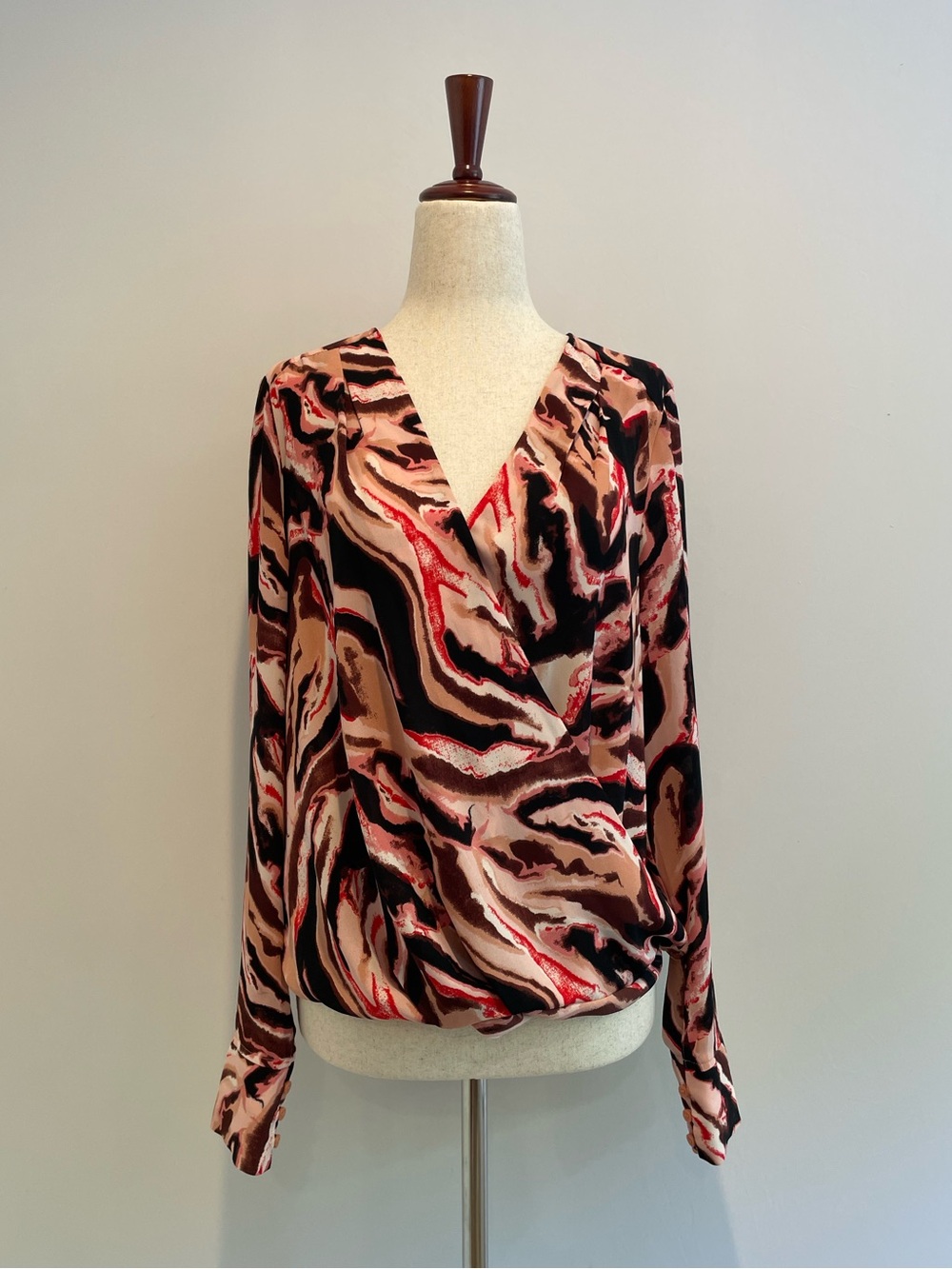 Halogen Long Sleeve Blouse EUC - size Small